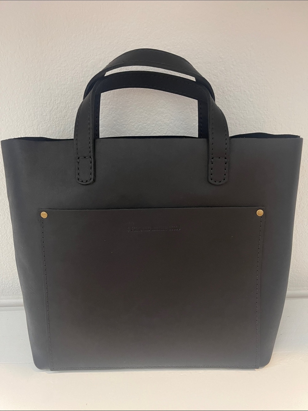 Portland Leather Medium Crossbody Tote in Black Like New